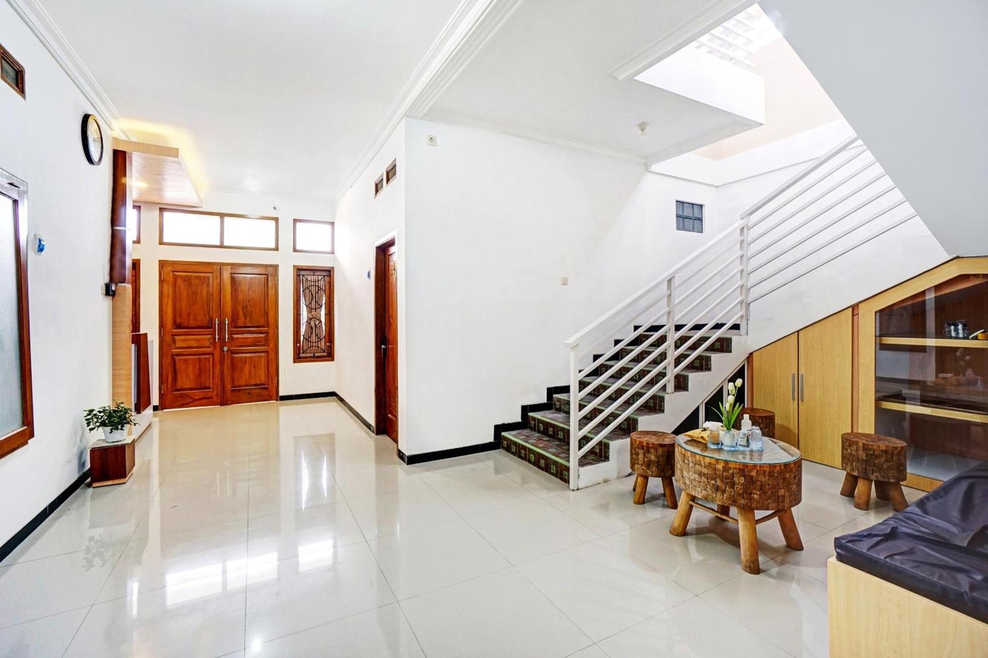 Hotel Avisha Syariah Malang